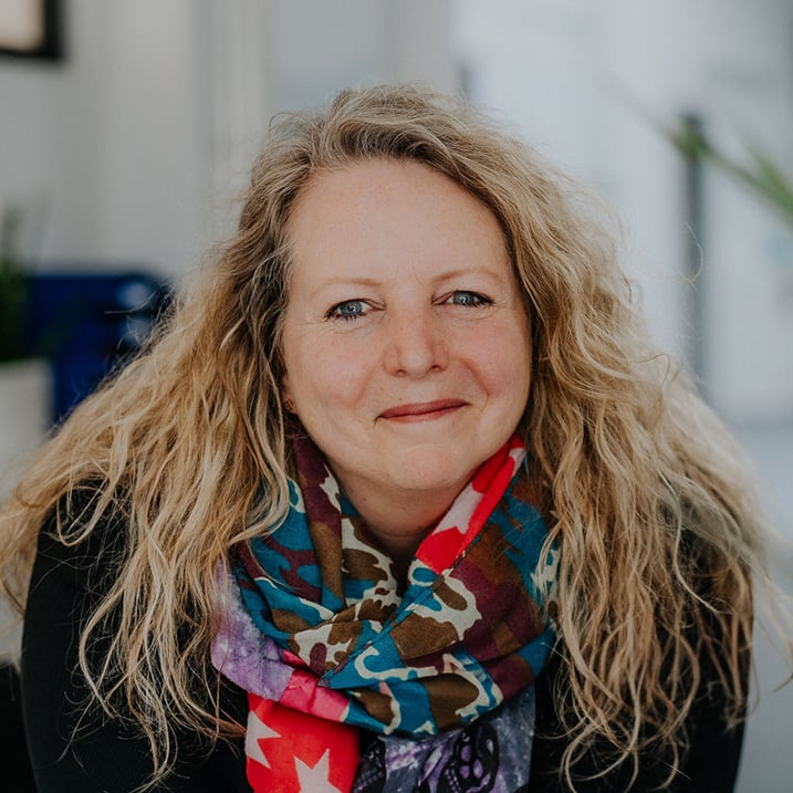 Sandra-square