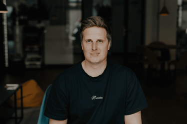 Simon Koopmann envelio 2 (1)